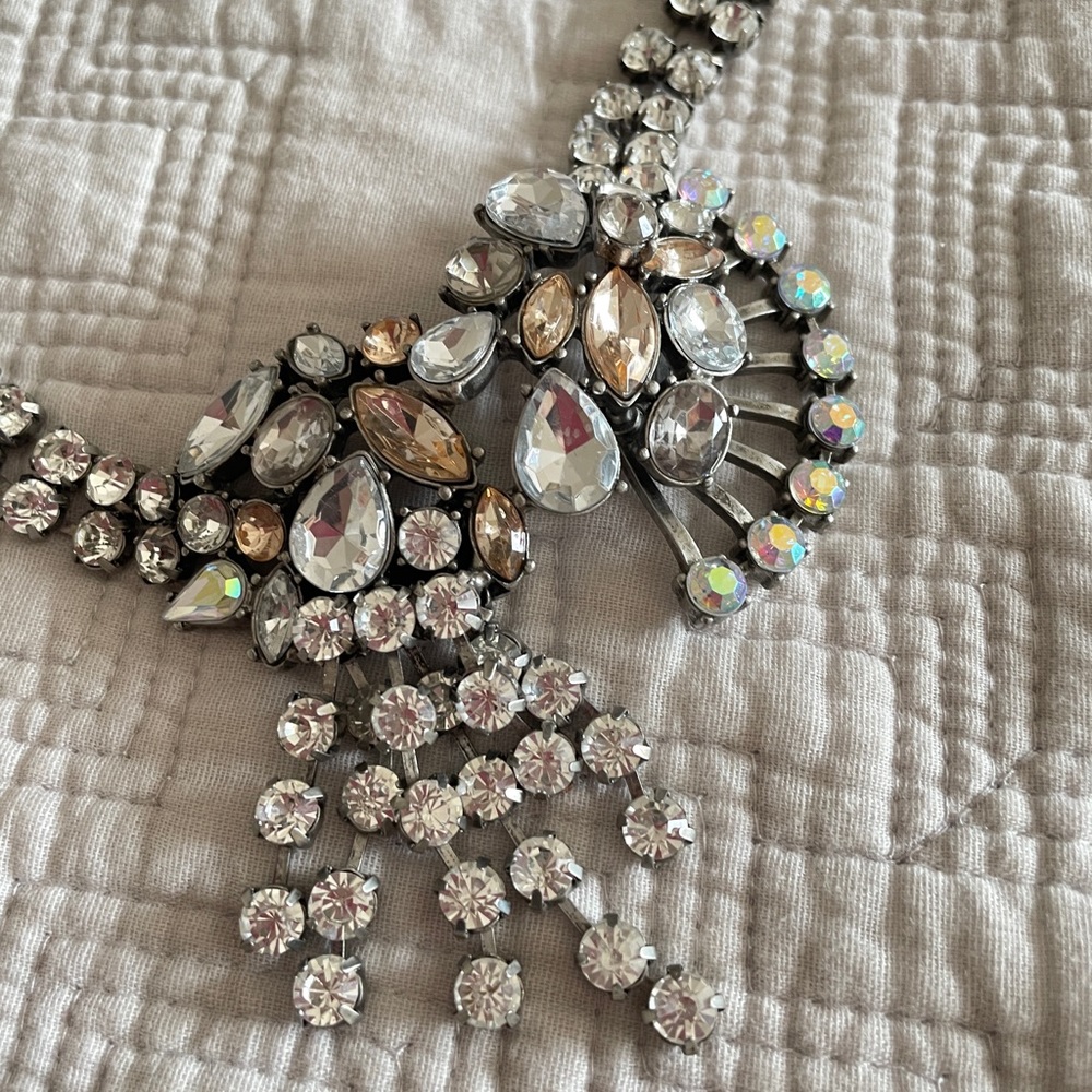 Vintage Rhinestone statement Necklace - Picture 5 of 10